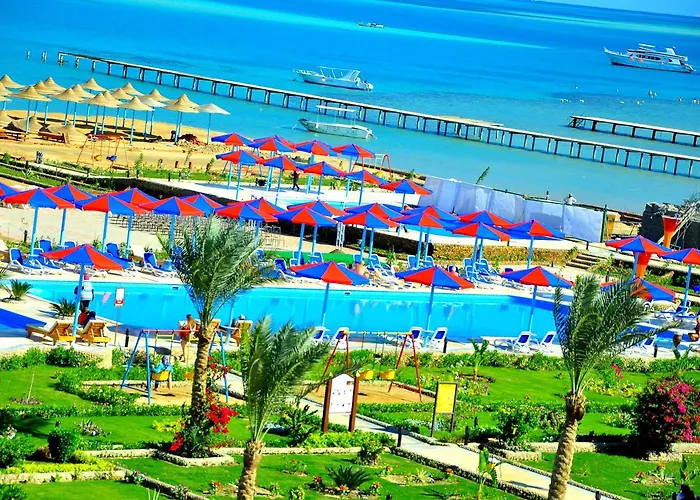 Hawaii Caesar Dreams And Aqua Park - Families And Couples Gurdaka